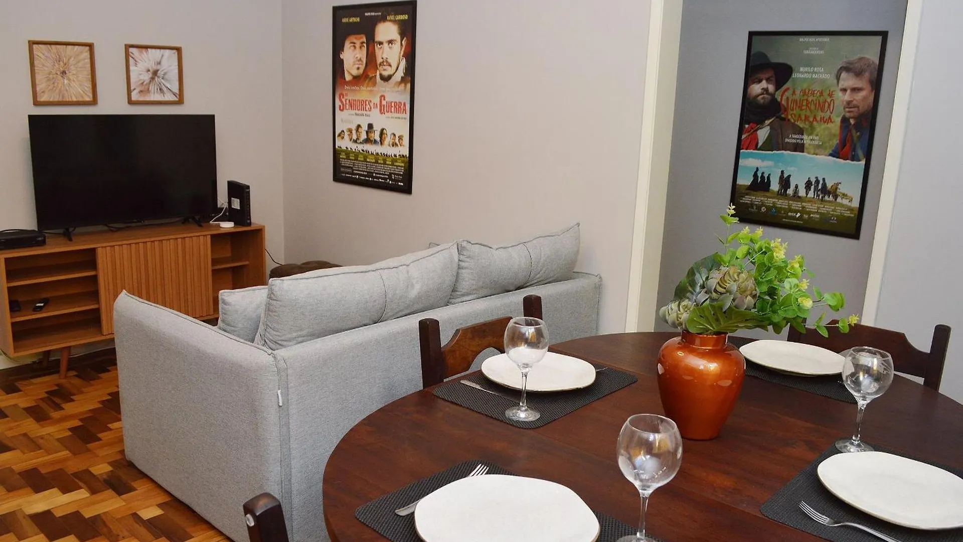 Mrg Descolado & Funcional - 3Dproximo Ao Centro De Porto Alegre Διαμέρισμα