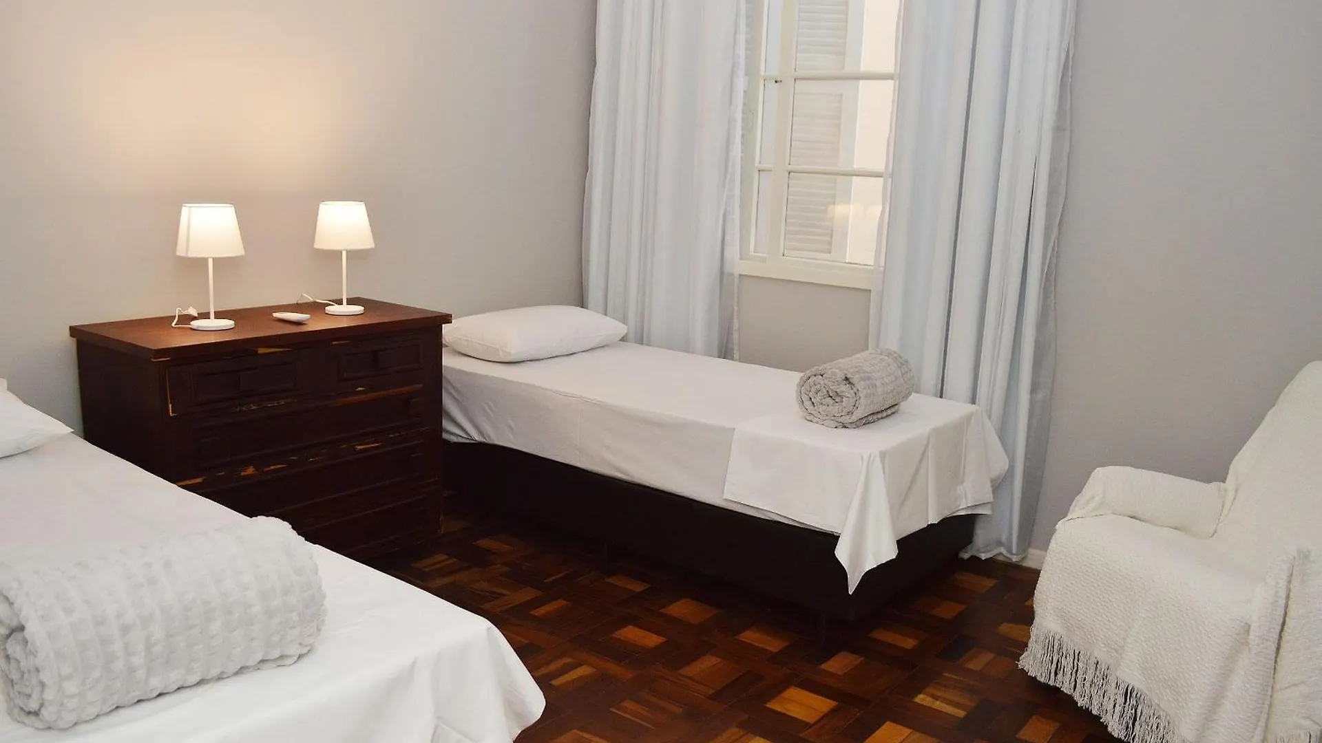 Mrg Descolado & Funcional - 3Dproximo Ao Centro De Porto Alegre Διαμέρισμα