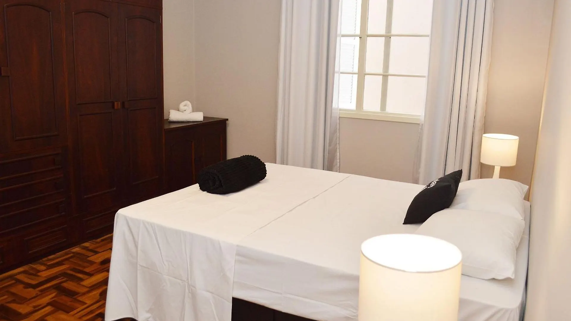 Mrg Descolado & Funcional - 3Dproximo Ao Centro De Porto Alegre Διαμέρισμα