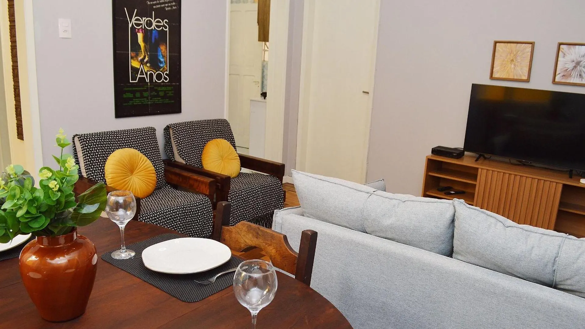 Mrg Descolado & Funcional - 3Dproximo Ao Centro De Porto Alegre Διαμέρισμα