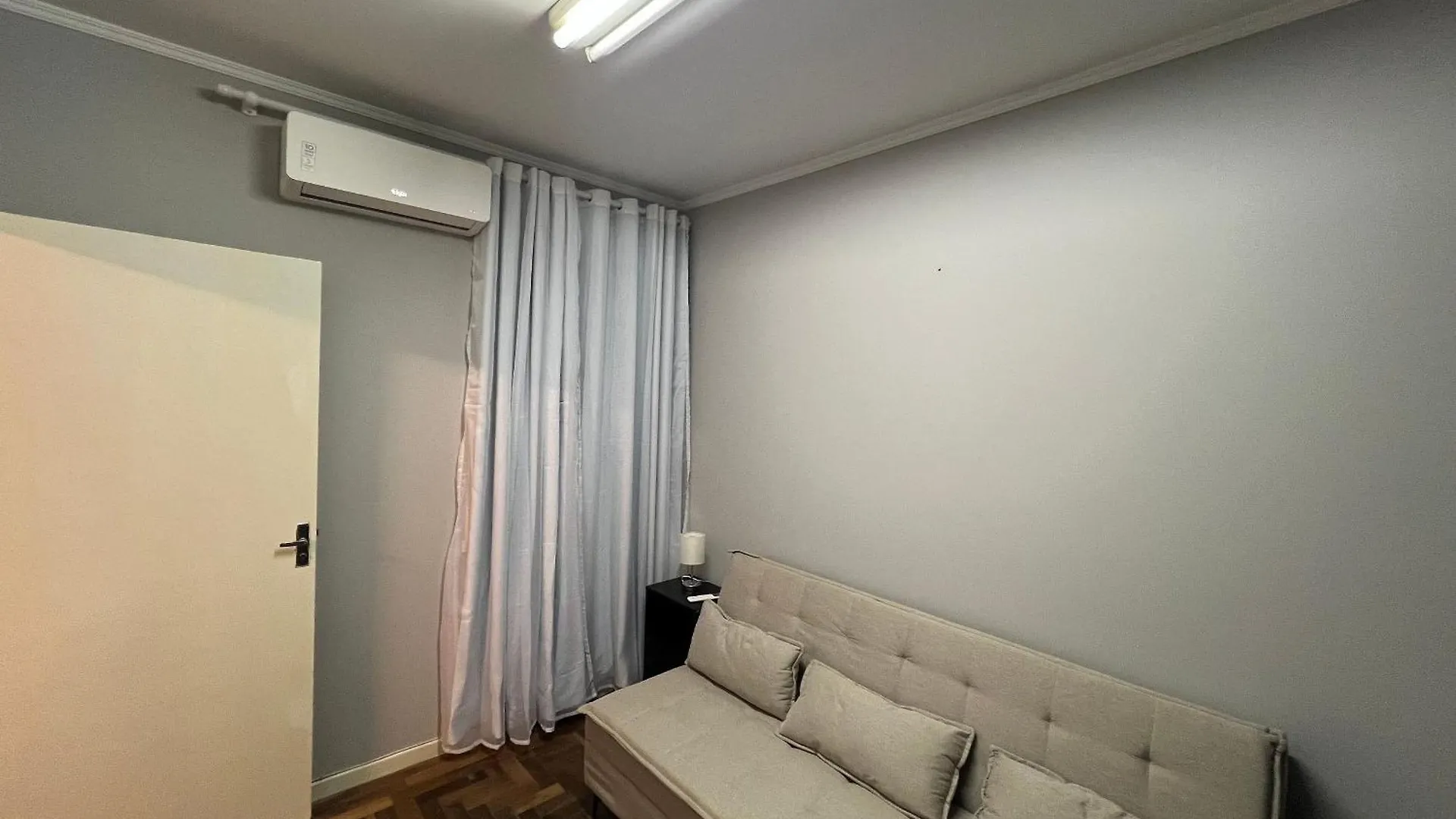 Mrg Descolado & Funcional - 3Dproximo Ao Centro De Porto Alegre Διαμέρισμα